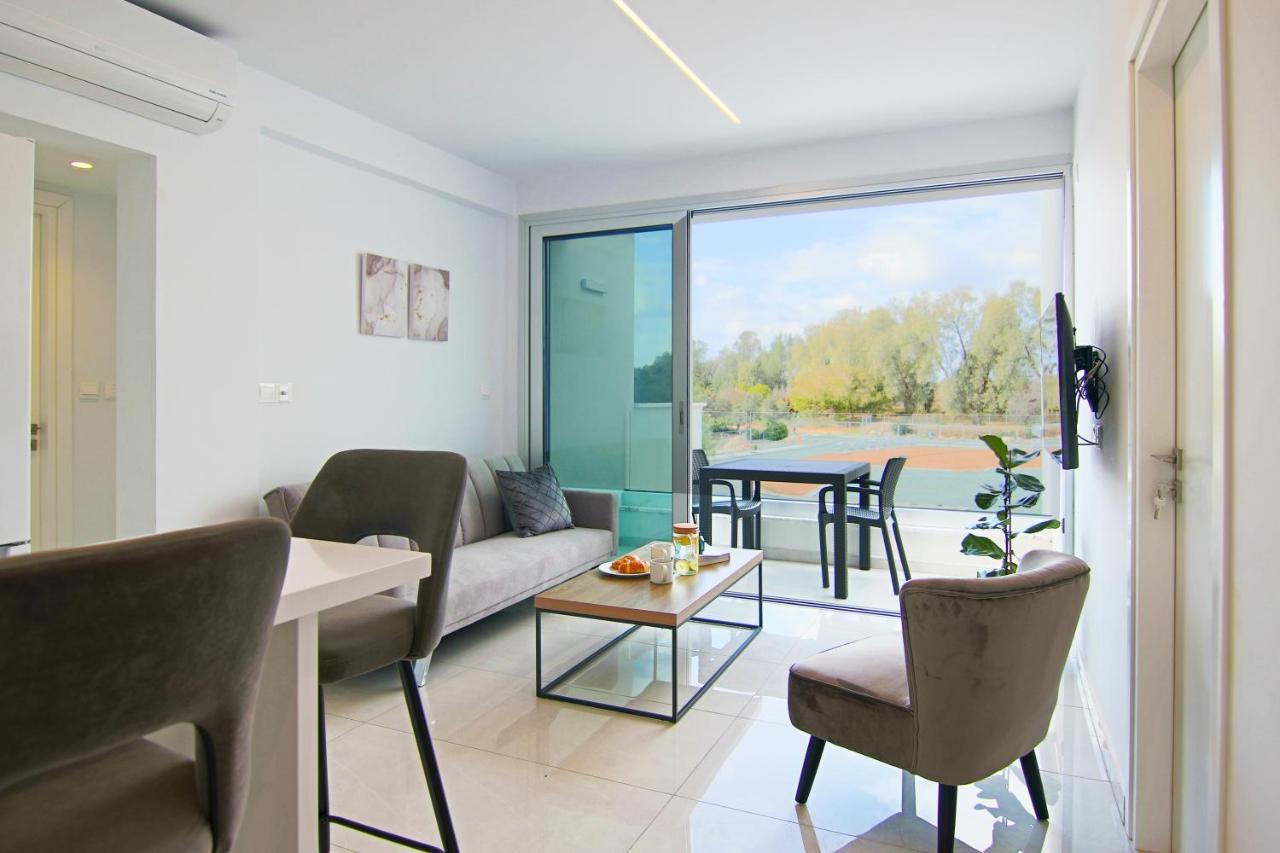 Phaedrus Living - Seaside Executive Flat Harbour 201 Apartment Paphos ภายนอก รูปภาพ