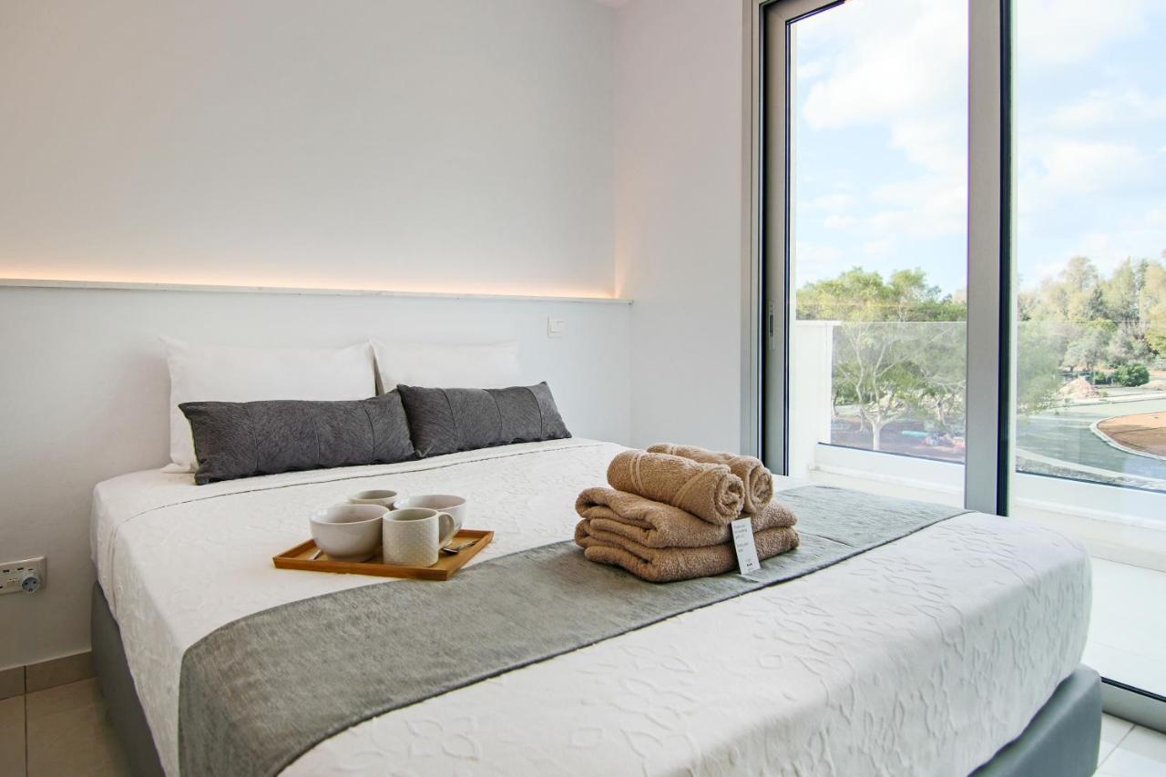 Phaedrus Living - Seaside Executive Flat Harbour 201 Apartment Paphos ภายนอก รูปภาพ