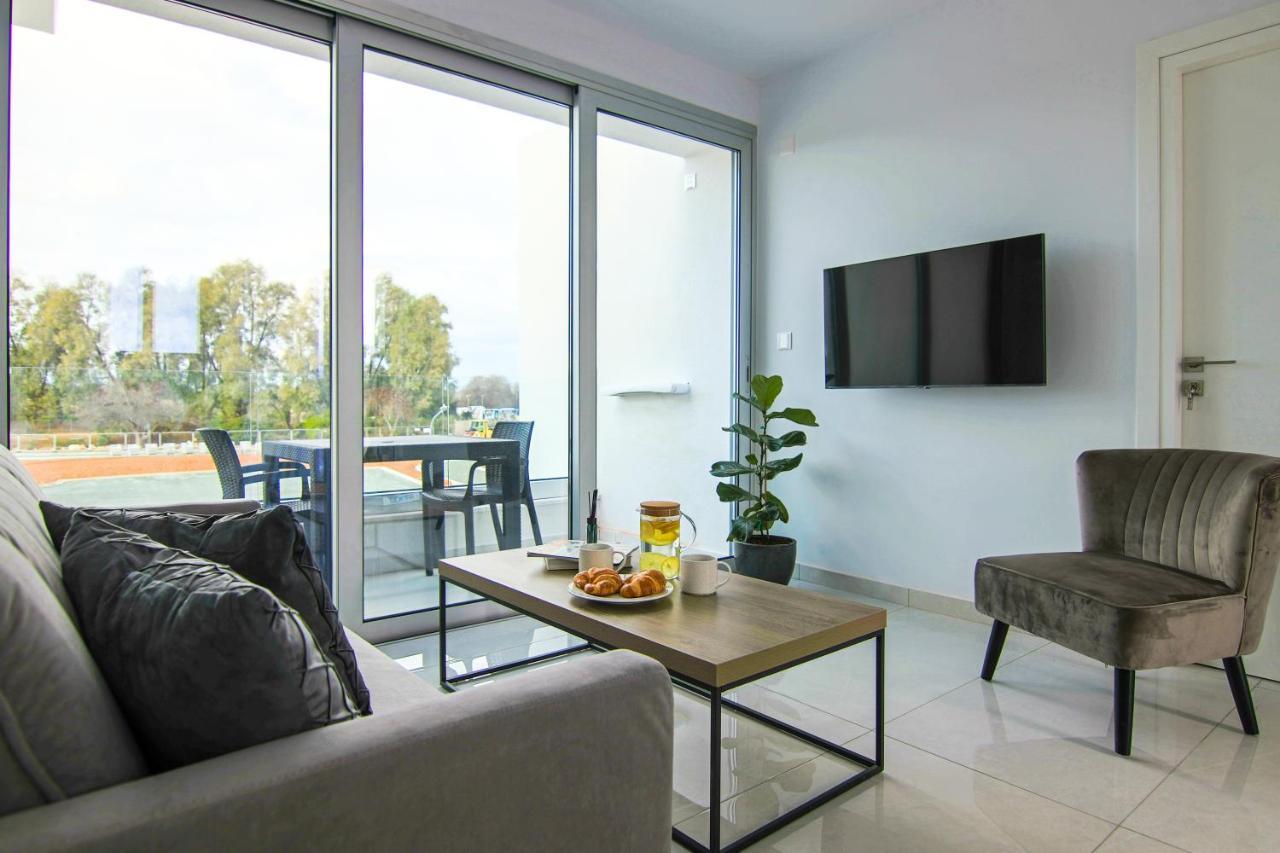 Phaedrus Living - Seaside Executive Flat Harbour 201 Apartment Paphos ภายนอก รูปภาพ